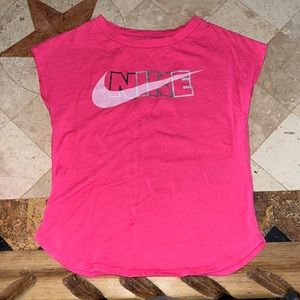 Girls size 4T Nike shirt